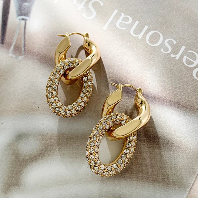 Fashion Geometric Rhinestone Round Pendant Earrings for Women Punk  Metal Twist Piercing Charm Earrings Jewelry Gifts
