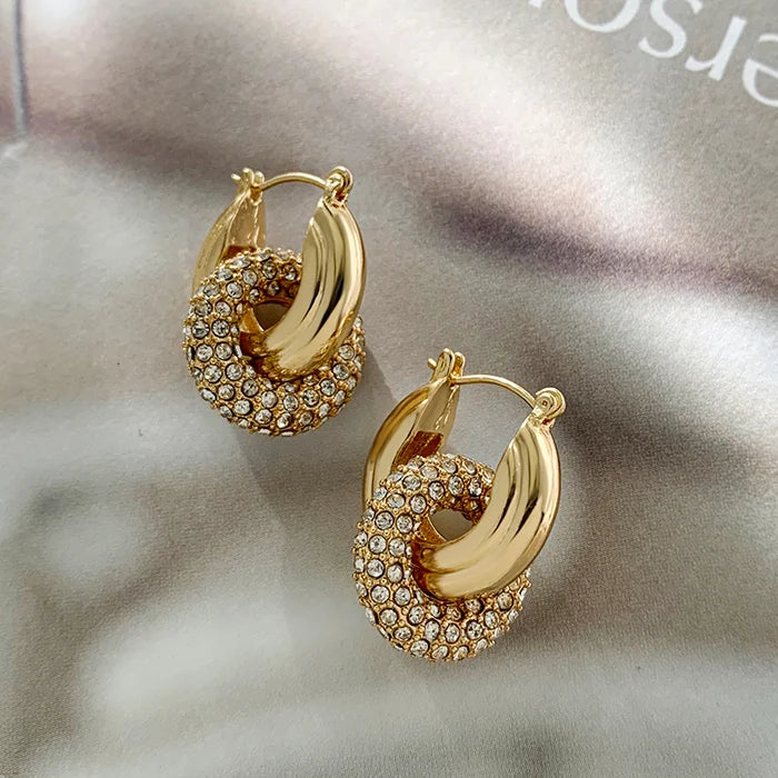 Fashion Geometric Rhinestone Round Pendant Earrings for Women Punk  Metal Twist Piercing Charm Earrings Jewelry Gifts