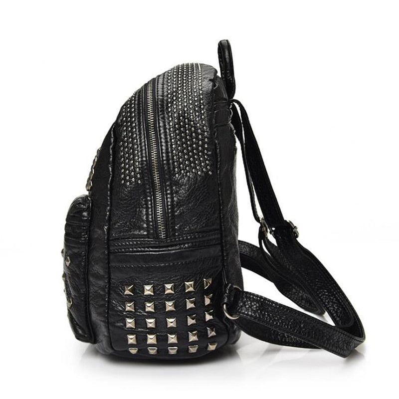 2023 New Fashion Women Backpacks Washed Leather Backpacks Lady Girls Travel Women Bags Rivet Backpacks Student School Bag Hot