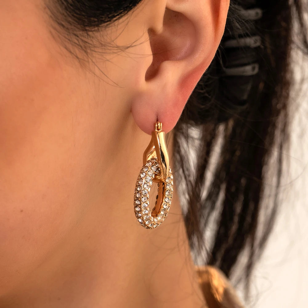 Fashion Geometric Rhinestone Round Pendant Earrings for Women Punk  Metal Twist Piercing Charm Earrings Jewelry Gifts