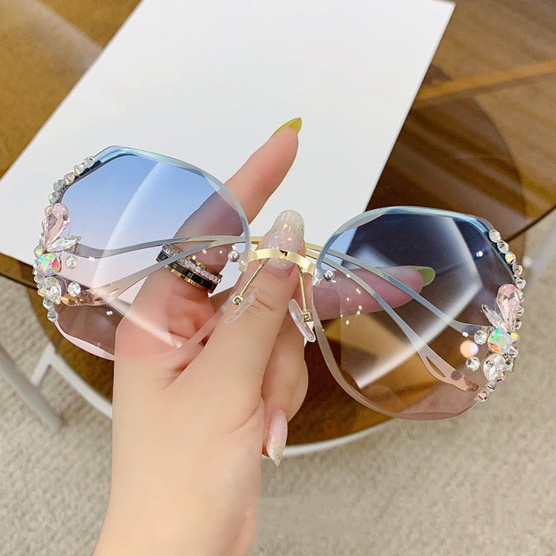 Luxury Fashion Oversized Rimless Sunglasses Women Fashion Brand Designer Big Frame Diamond Square Sun Glasses For Female