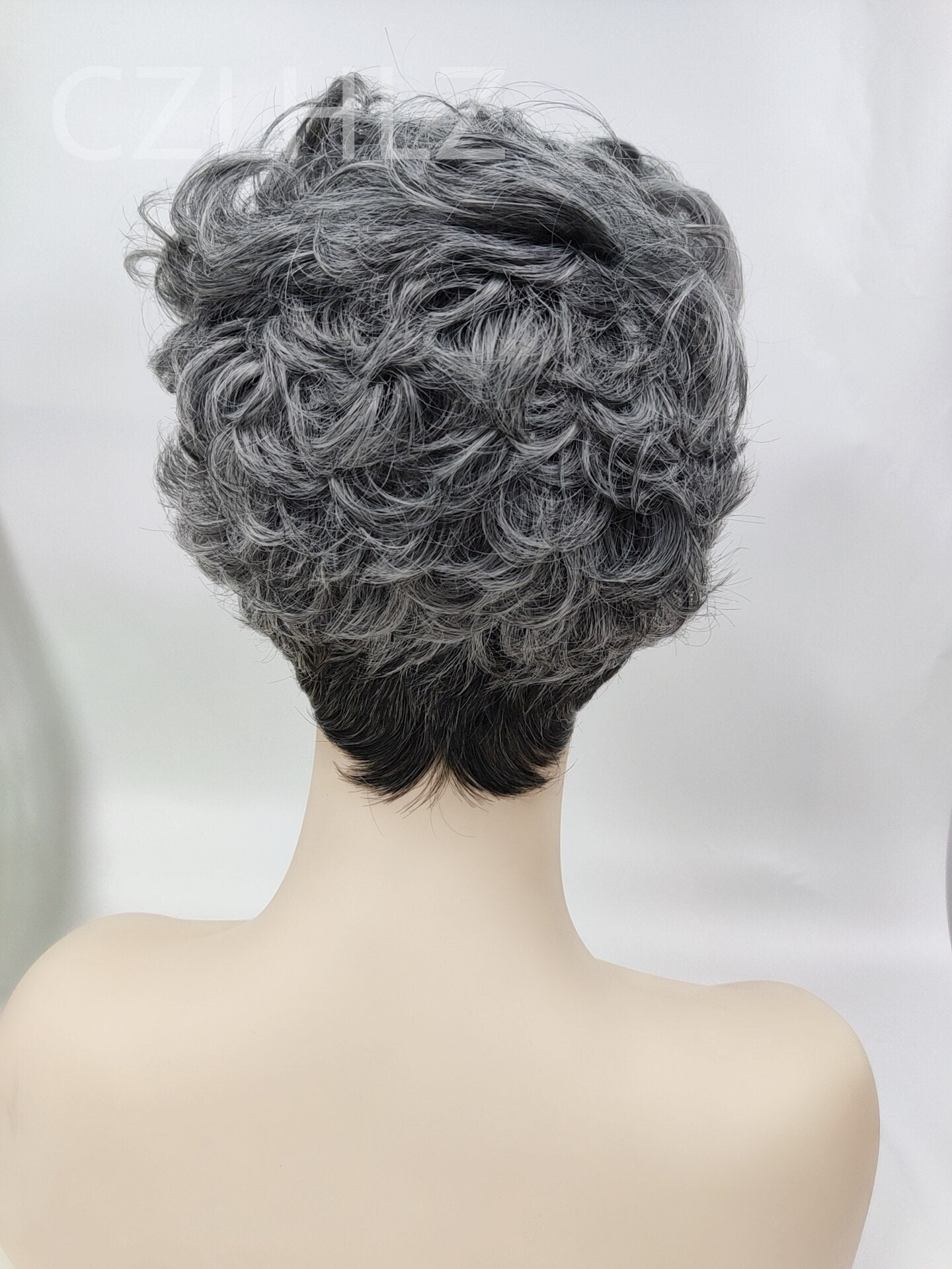 Fashion Short Curly Wig for Women Grey Synthetic Wig Ombre Short Hair Party Wigs Mother Full Wigs Natural As Real Hair
