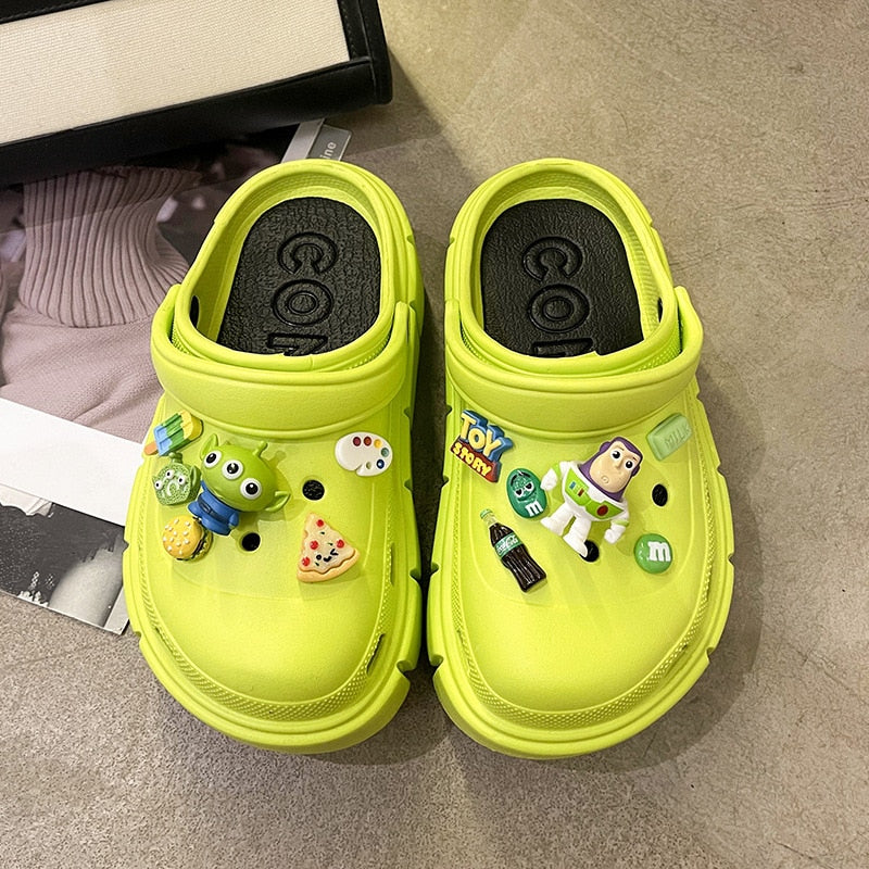 Fashion Charms Clog Shoes Outdoor Women Slippers Thick Sole High Quality Cross Summer Sandals For Girls