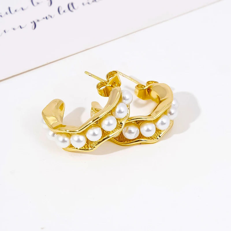 Vintage CC Shape Imitation Pearl Beaded Circle Hoop Earrings for Women Gold Plated Hammered Earring Party Jewelry France Style