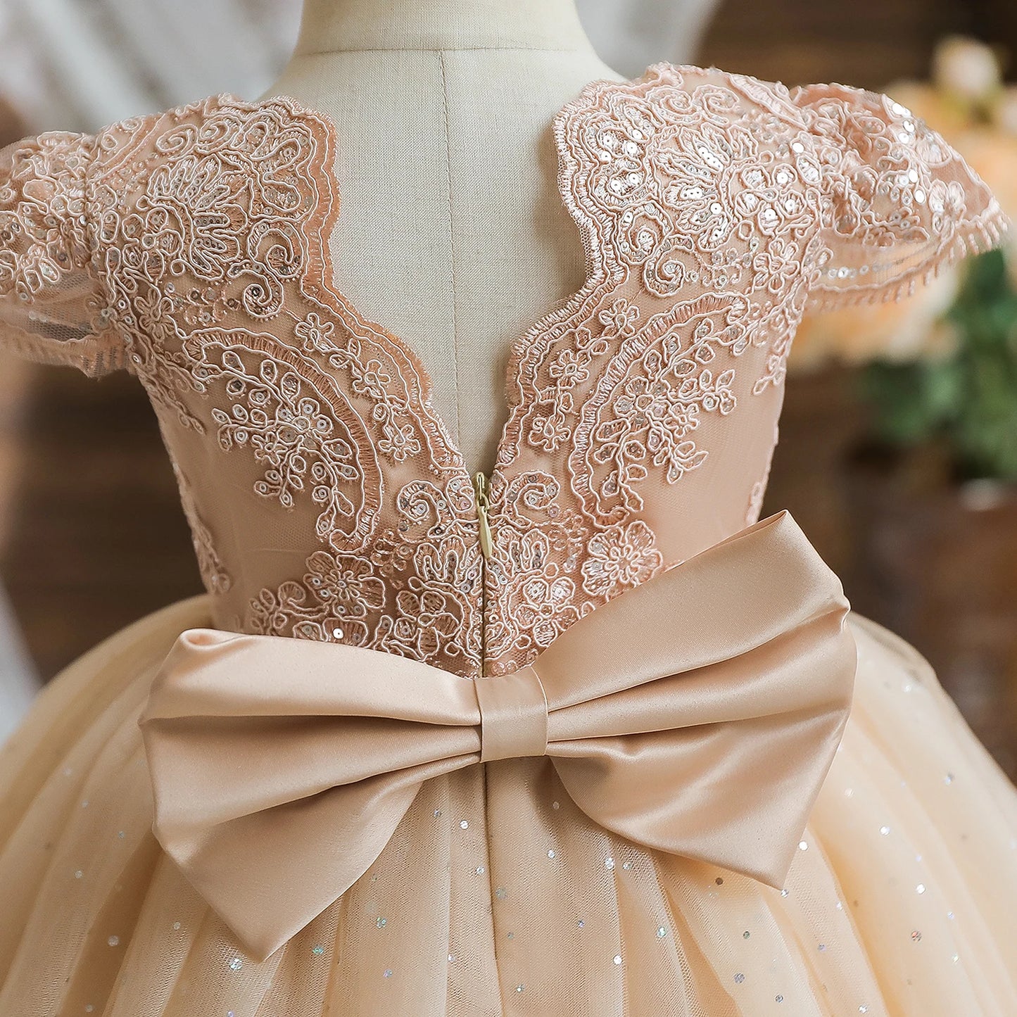2023 Summer Sequin Big Bow Baby Girl Dress 1st Birthday Party Wedding Dress For Girl Palace Princess Evening Dresses Kid Clothes