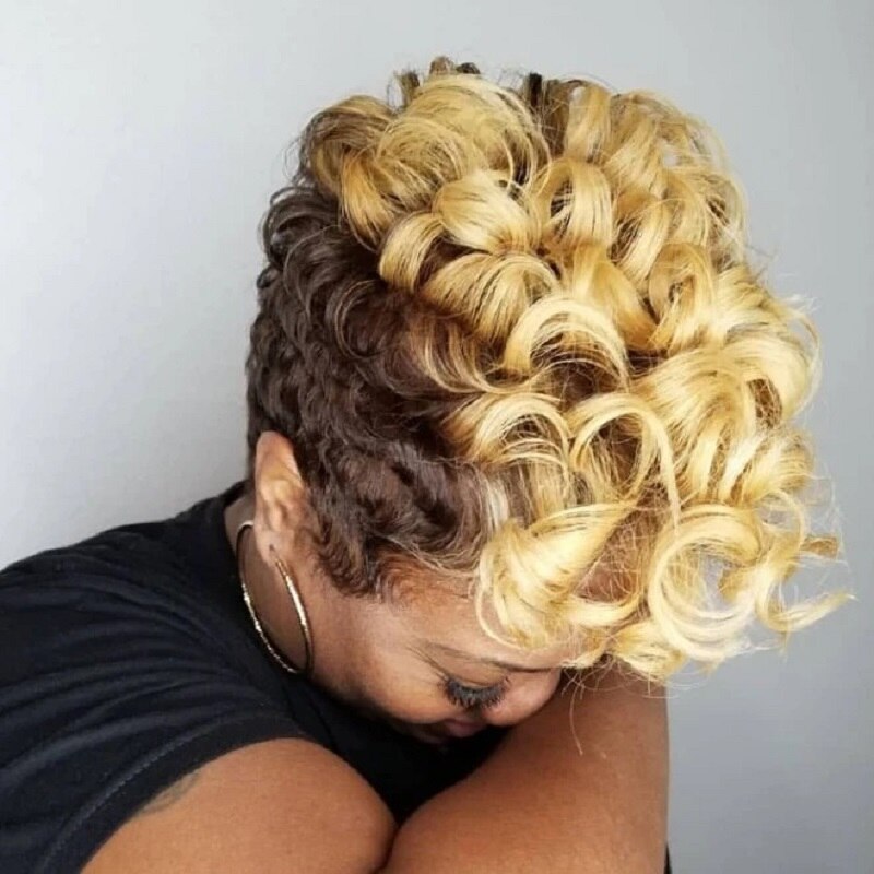 Fashion Short Curly Wig for Women Grey Synthetic Wig Ombre Short Hair Party Wigs Mother Full Wigs Natural As Real Hair