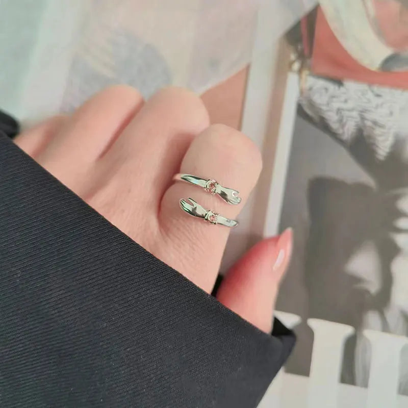 ANENJERY Hands Hug Shiny Zircon Ring for Women Girls Friendship Delicate Creative Open Ring Party Jewelry Friend Gifts Wholesale