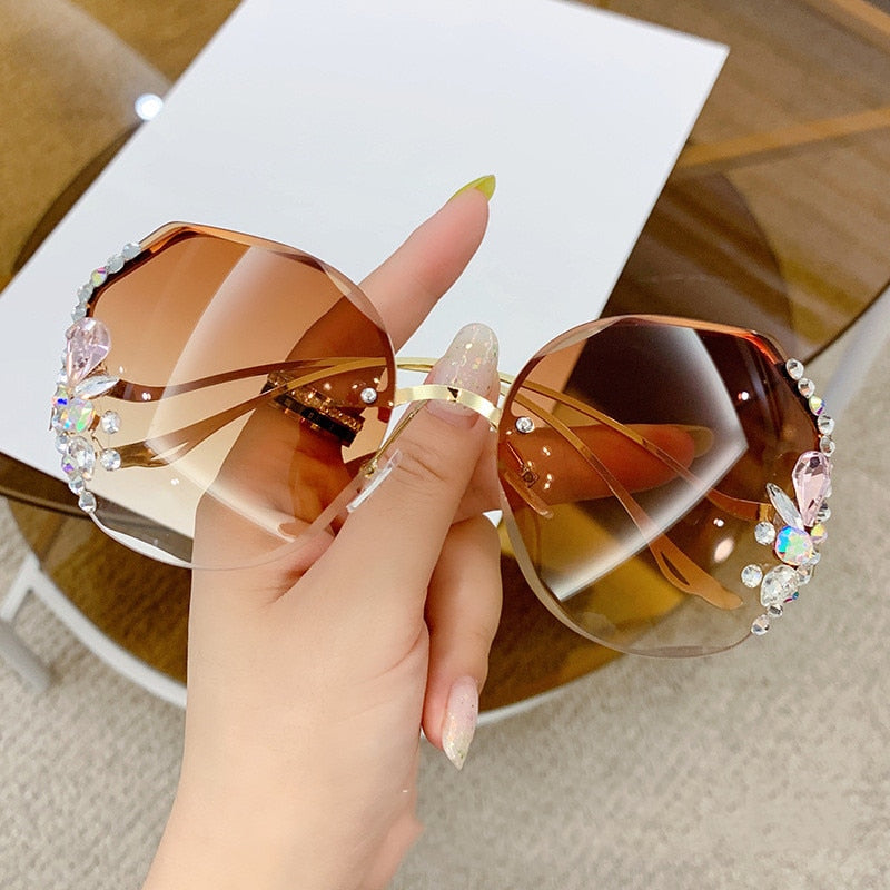 Luxury Fashion Oversized Rimless Sunglasses Women Fashion Brand Designer Big Frame Diamond Square Sun Glasses For Female