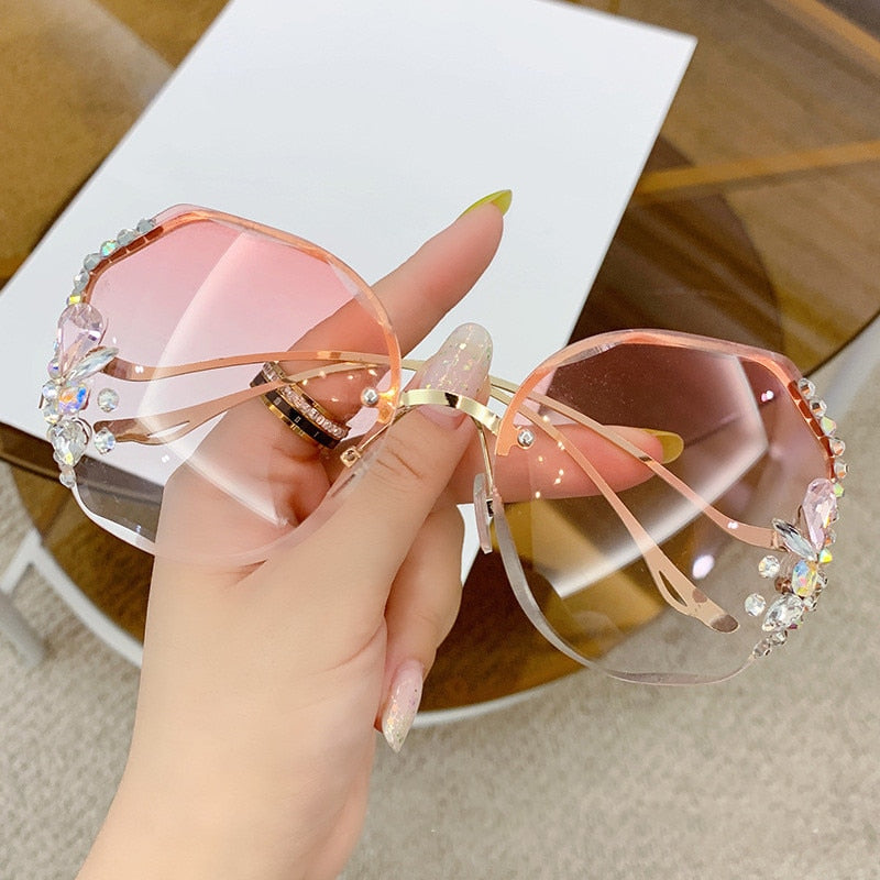 Luxury Fashion Oversized Rimless Sunglasses Women Fashion Brand Designer Big Frame Diamond Square Sun Glasses For Female