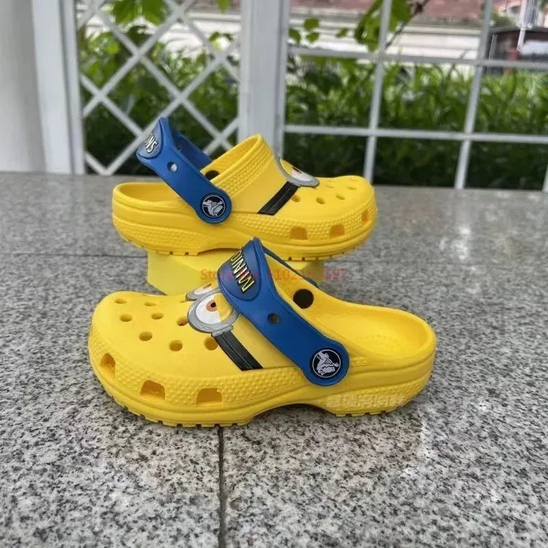 Children'S Croc Shoes Minions Boys And Girls Beach Shoes Slippers Sandals Non-Slip Breathable Wear-Resistant Toe-Toe Slippers