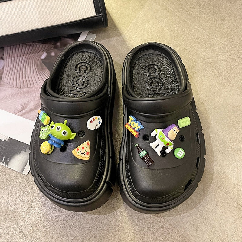 Fashion Charms Clog Shoes Outdoor Women Slippers Thick Sole High Quality Cross Summer Sandals For Girls