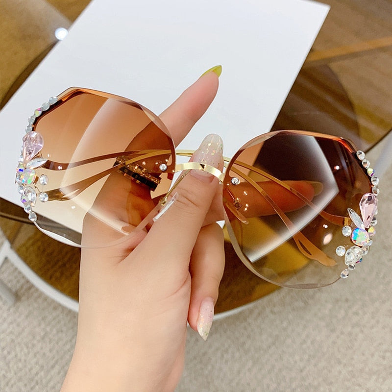 Luxury Fashion Oversized Rimless Sunglasses Women Fashion Brand Designer Big Frame Diamond Square Sun Glasses For Female
