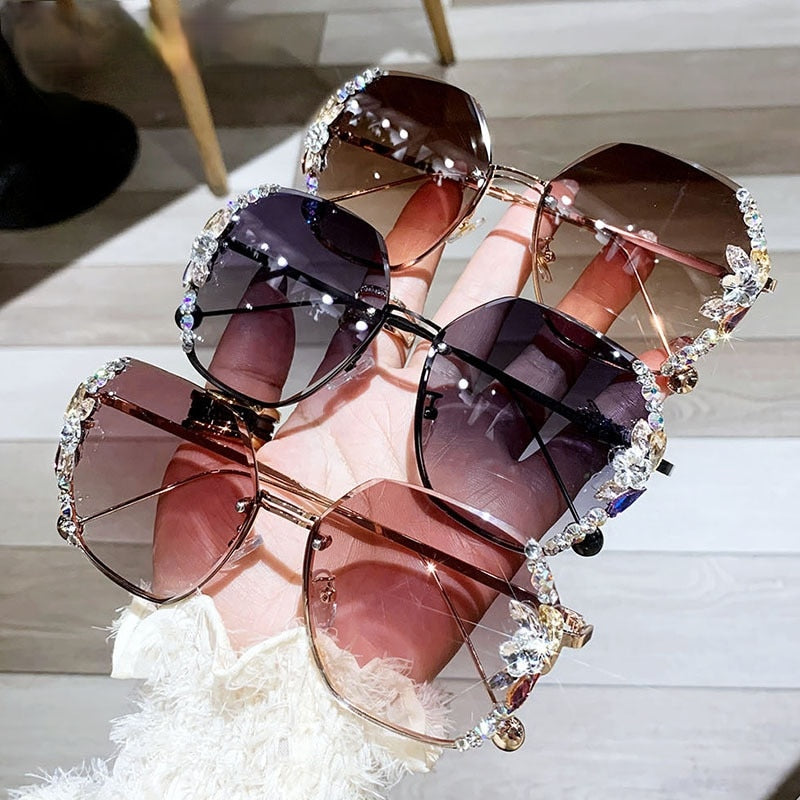 Luxury Rhinestone Bling Sunglasses Women Fashion Desinger Personality Sun Glasses Vintage Shades Gradient Lens